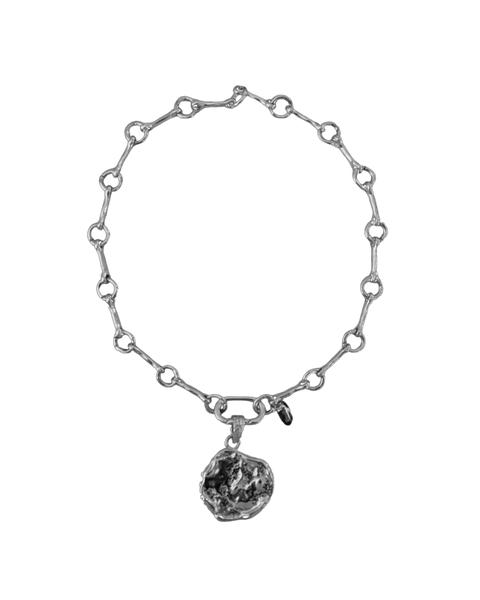 ZAHARA LOCKET NECKLACE SILVER – Olive Club